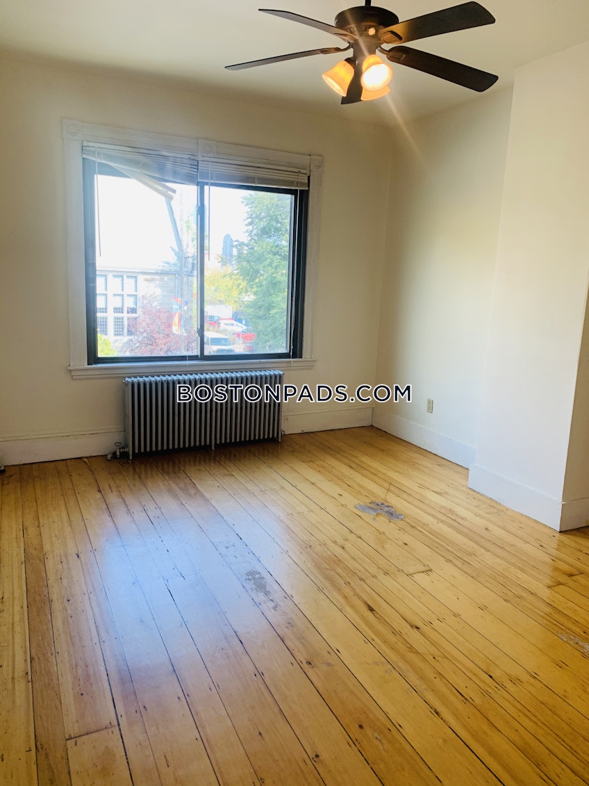 Boston - $4,500 /month