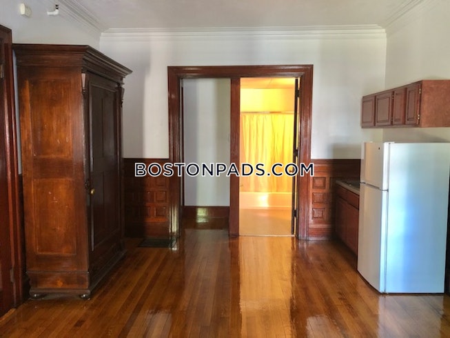 Brookline - $2,495 /mo