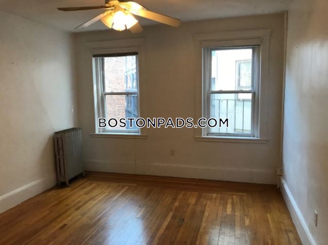 Boston - $3,250 /mo