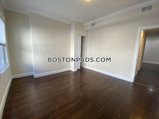 Boston - $2,750 /mo