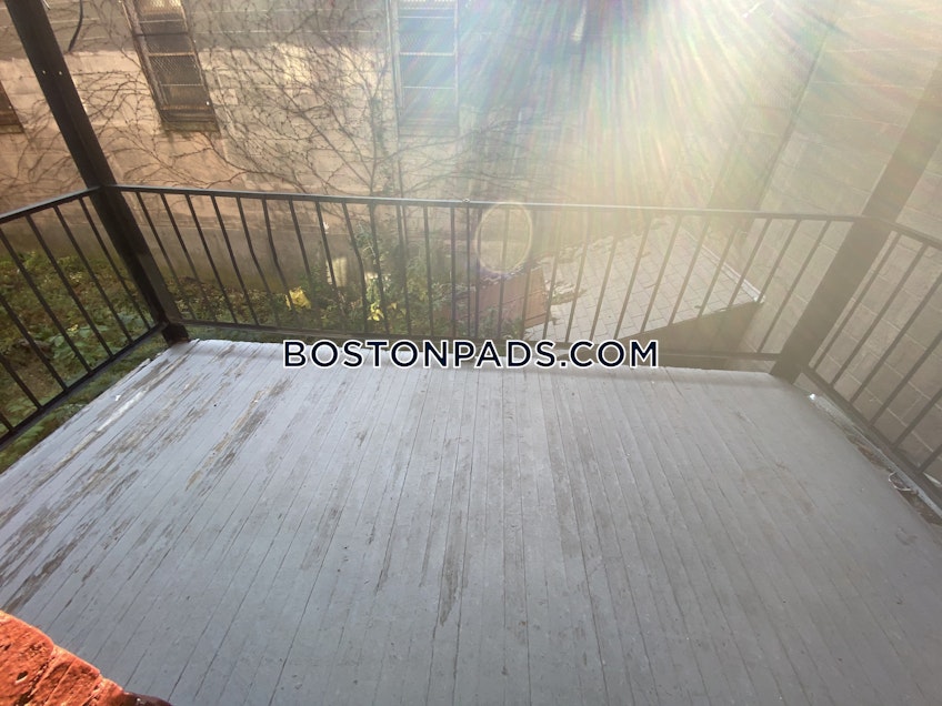 Boston - $2,750 /month