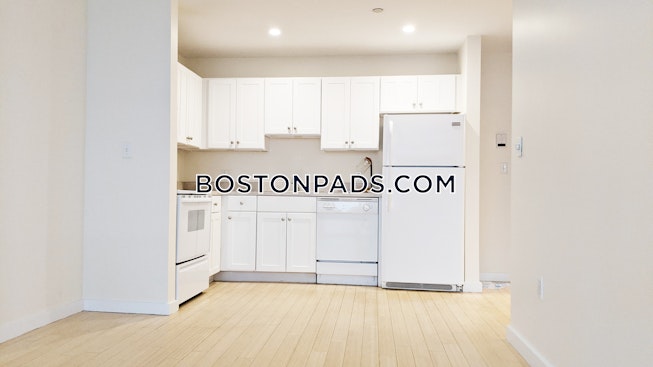 Boston - $1,750 /mo