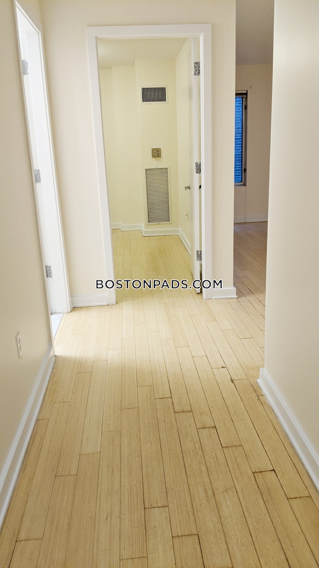 Boston - $4,250 /mo