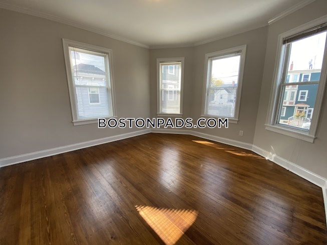 Boston - $3,150 /mo