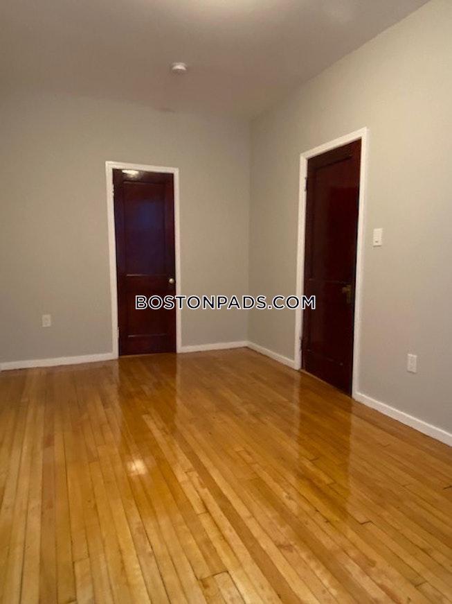 Boston - $3,810 /mo