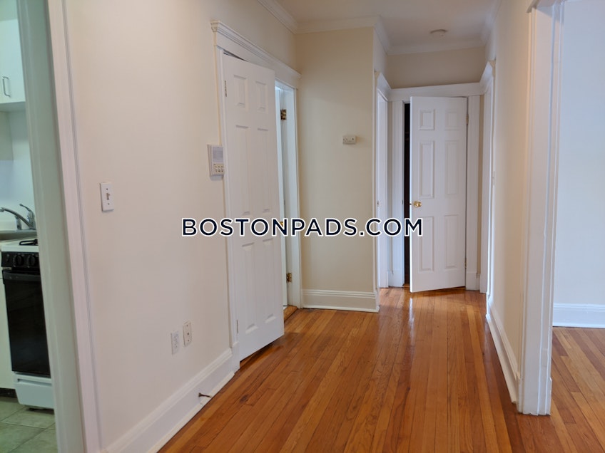 Boston - $2,475 /month