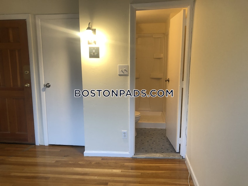 Boston - $1,100 /month