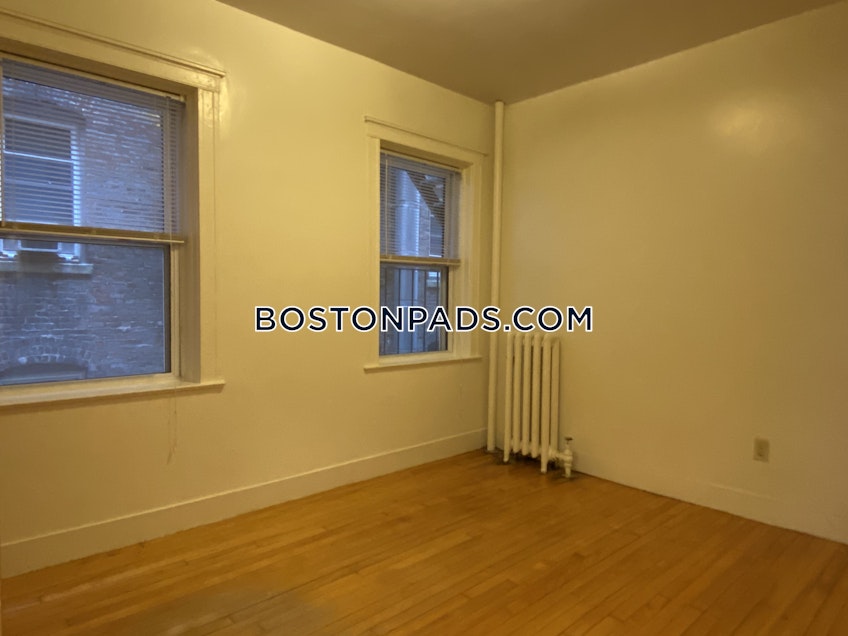 Boston - $1,950 /month