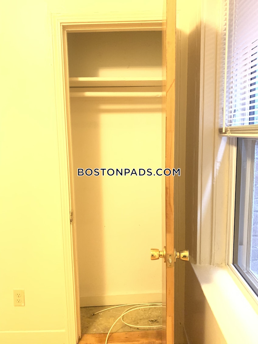 Boston - $1,950 /month