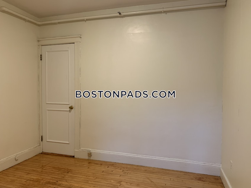 Boston - $2,950 /month