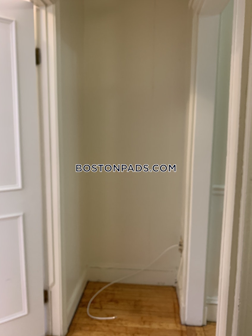 Boston - $2,950 /month