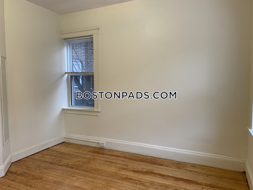 Boston - $2,950 /month