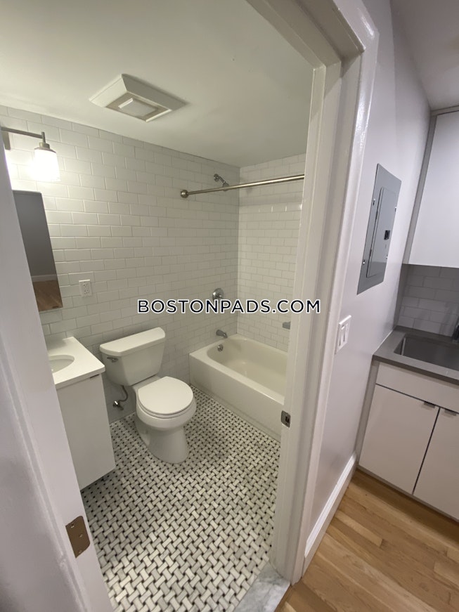 Boston - $3,150 /mo