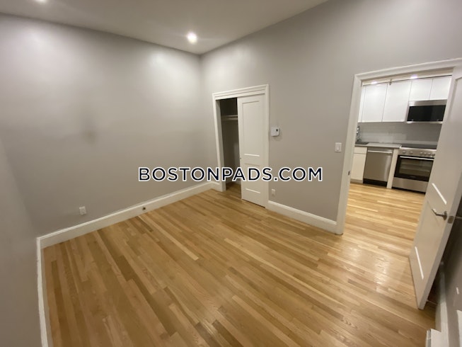 Boston - $3,150 /mo