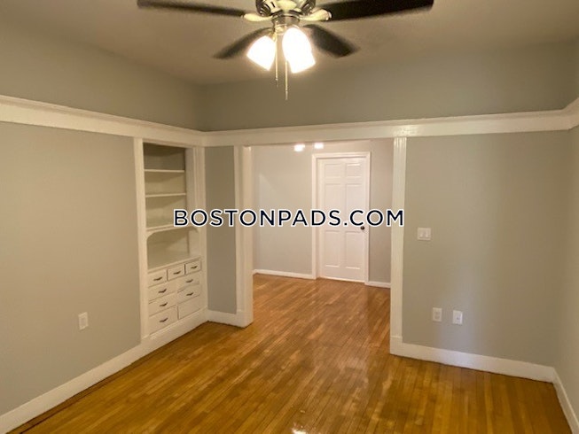 Boston - $3,810 /mo
