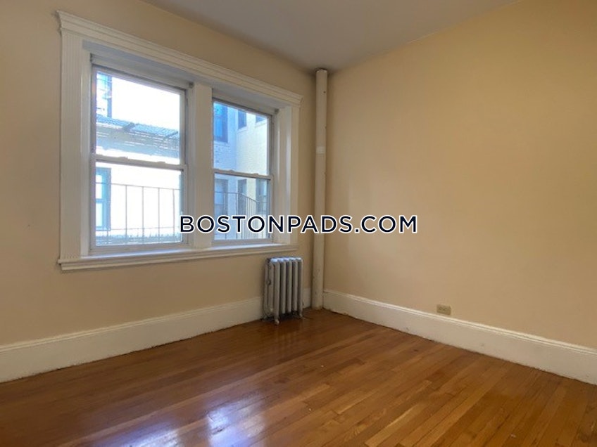 Boston - $3,700 /month