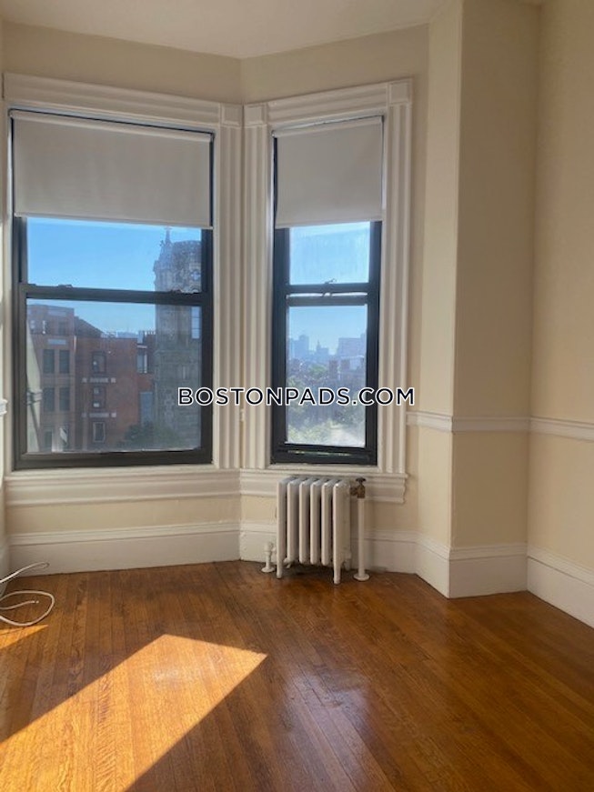 Boston - $3,200 /mo