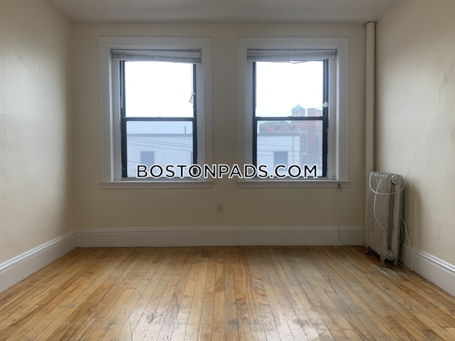 Boston - $1,750 /mo