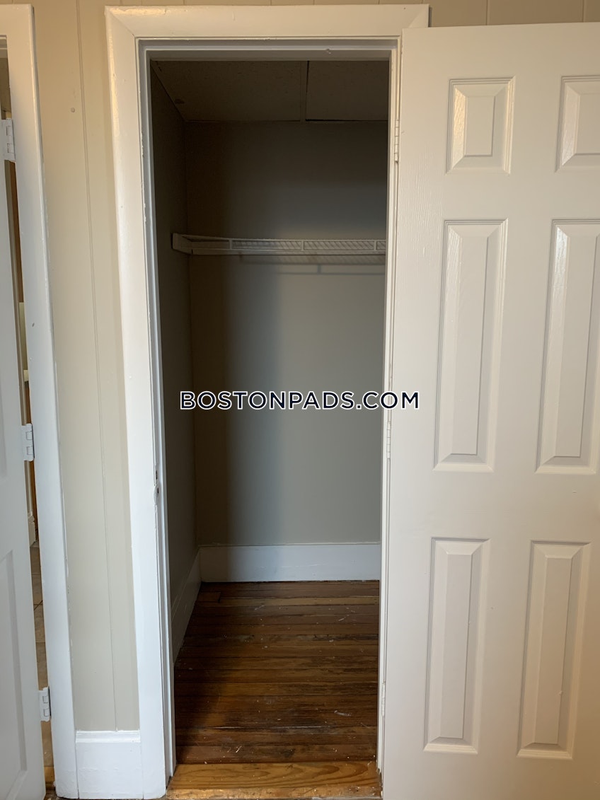 Boston - $2,600 /month