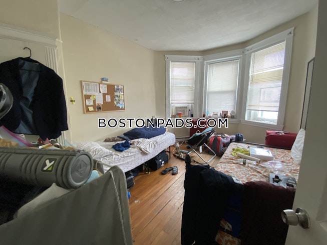 Boston - $3,750 /mo