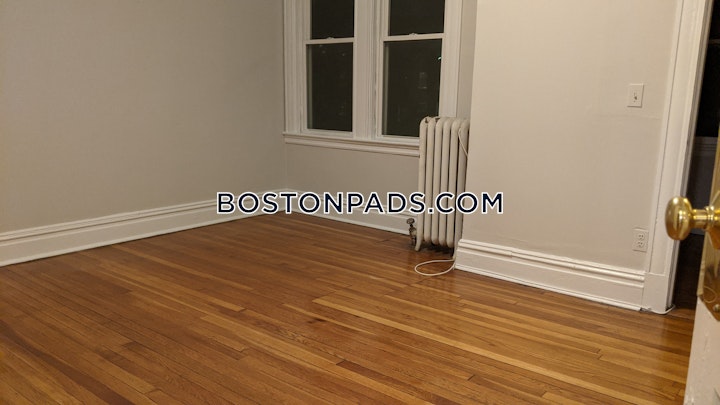 Strathmore Rd. Boston picture 10