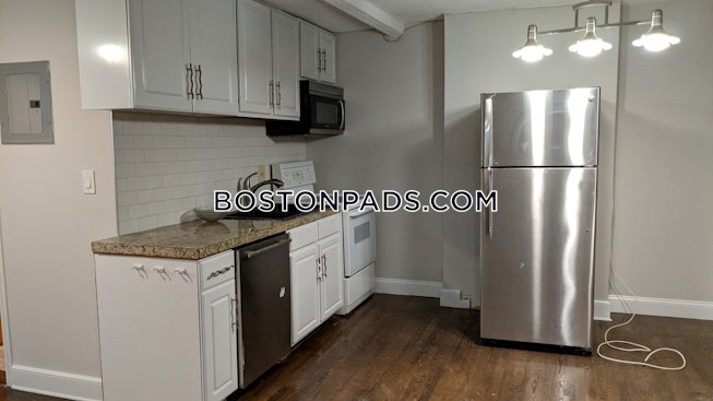 Boston - $1,800 /mo