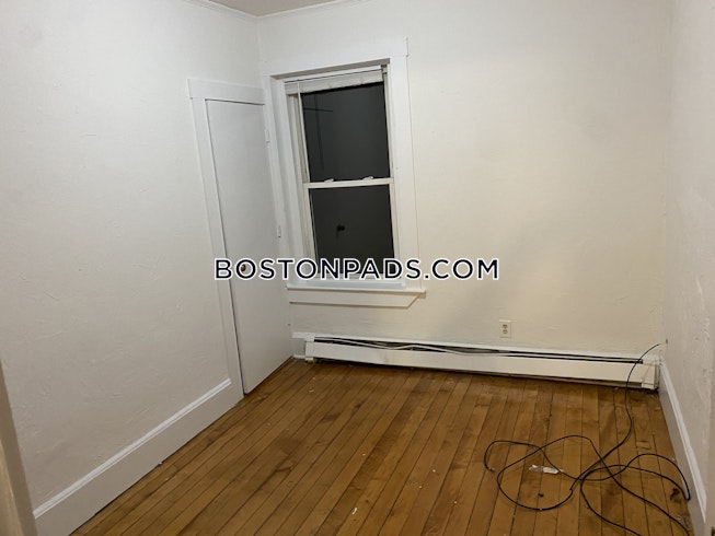 Boston - $3,200 /mo