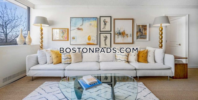 Boston - $4,965 /mo