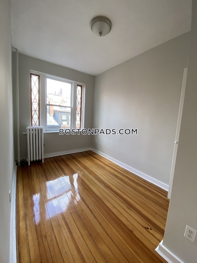 Boston - $3,500 /mo