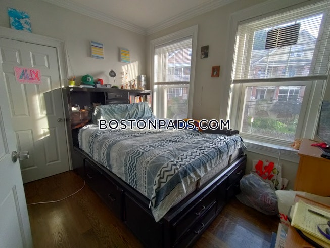 Boston - $3,525 /mo