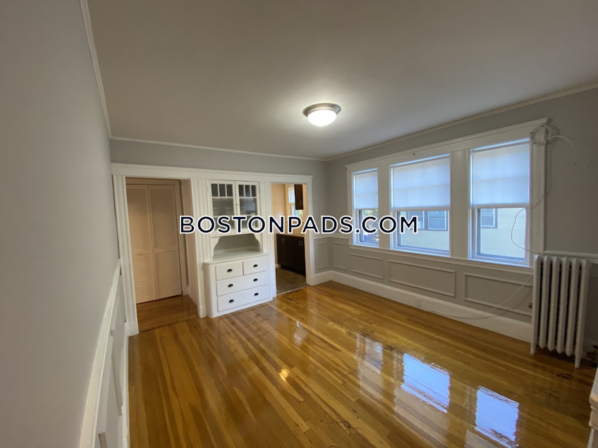 Boston - $2,795 /month