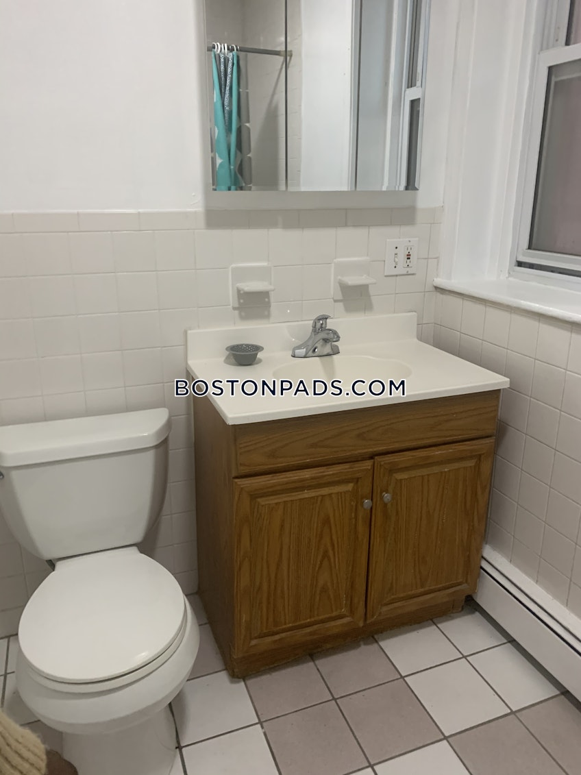 Boston - $2,100 /month