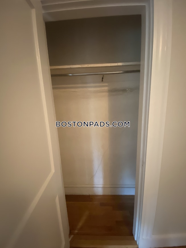 Boston - $2,600 /mo