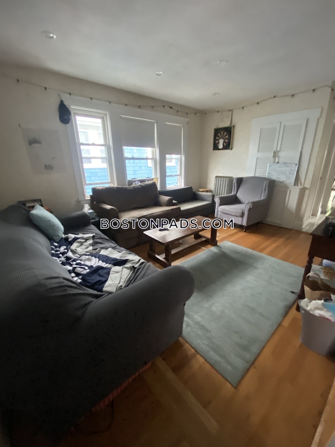 Somerville - $6,200 /mo