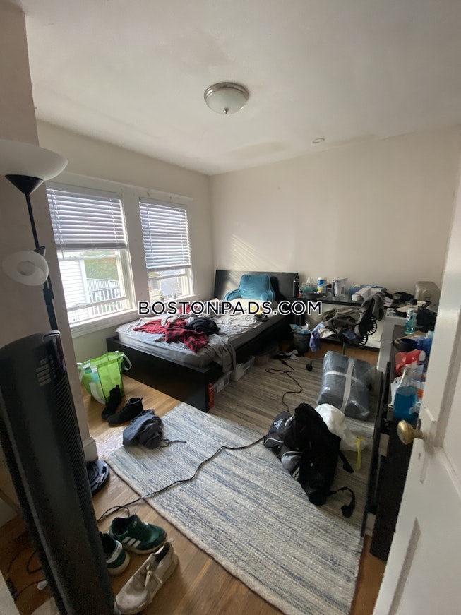 Somerville - $6,200 /mo