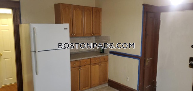 Boston - $3,100 /mo