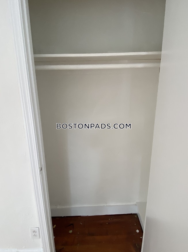 Boston - $3,200 /mo