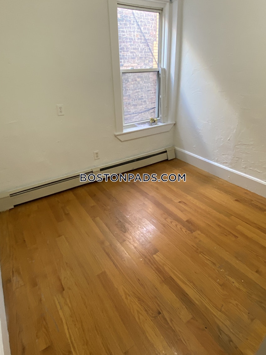 Boston - $3,550 /month