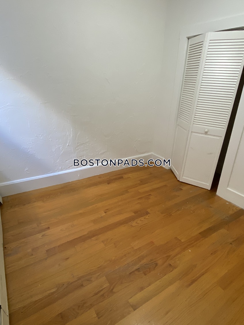 Boston - $3,550 /month