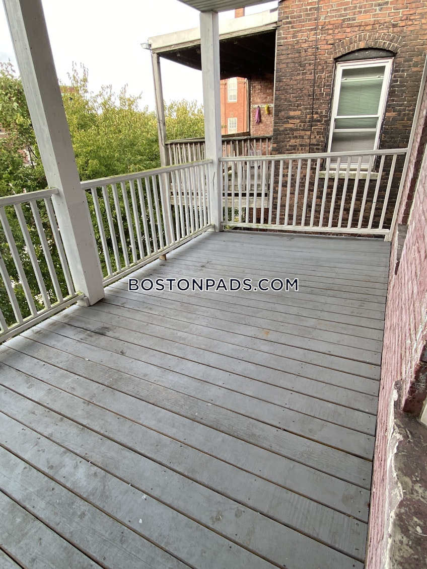 Boston - $3,550 /month