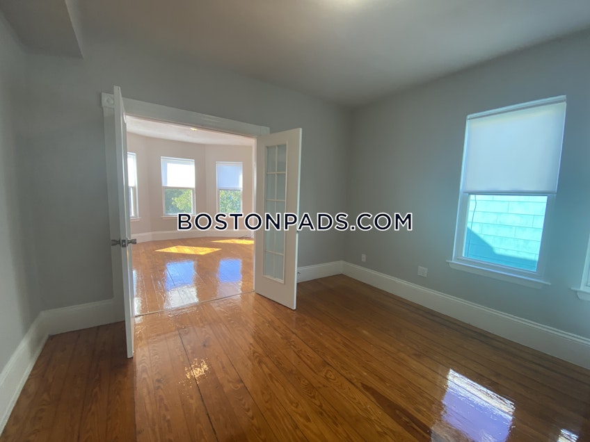 Boston - $2,695 /month