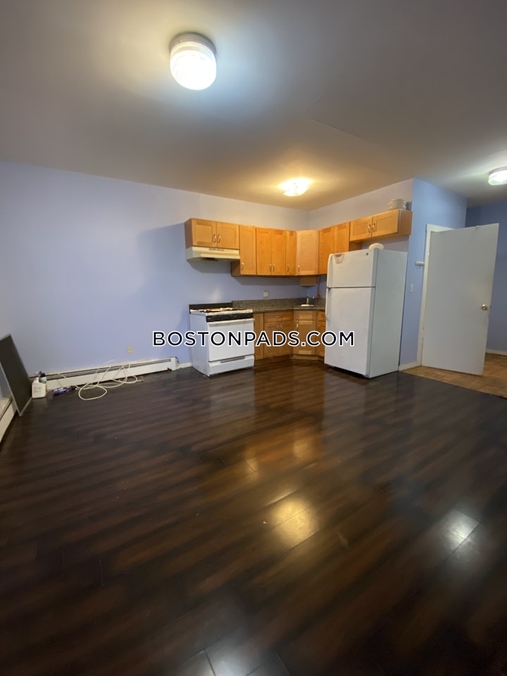 mission-hill-apartment-for-rent-3-bedrooms-1-bath-boston-4350-4549215 