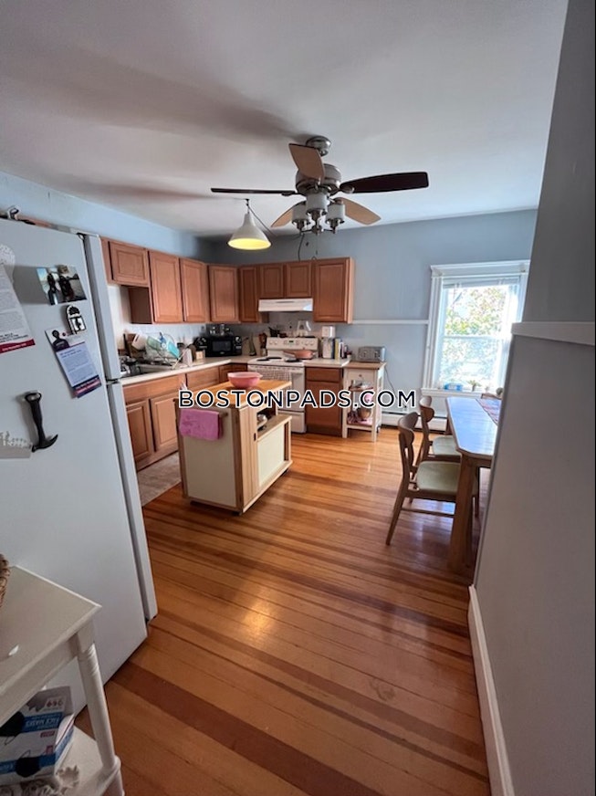 Somerville - $2,200 /mo