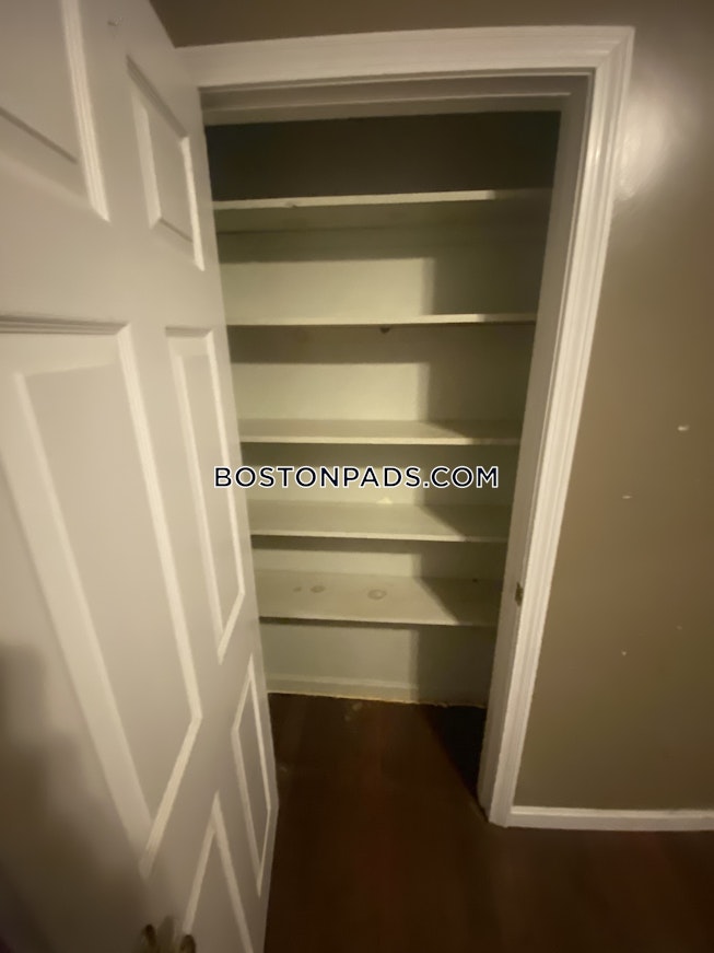 Boston - $2,200 /mo