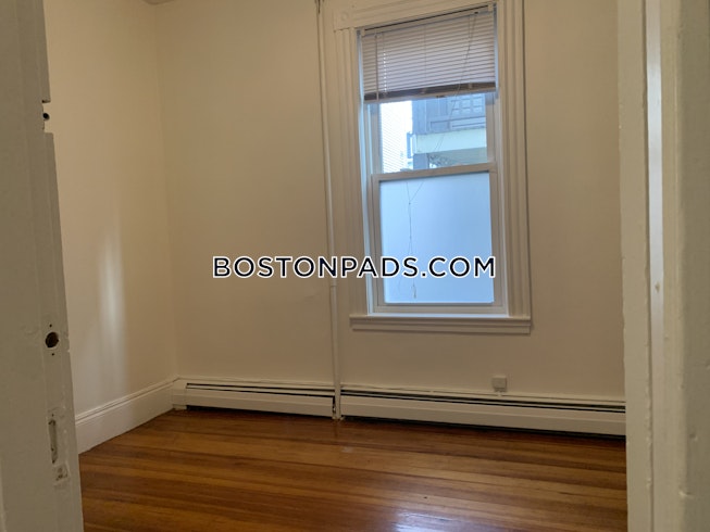 Boston - $2,000 /mo