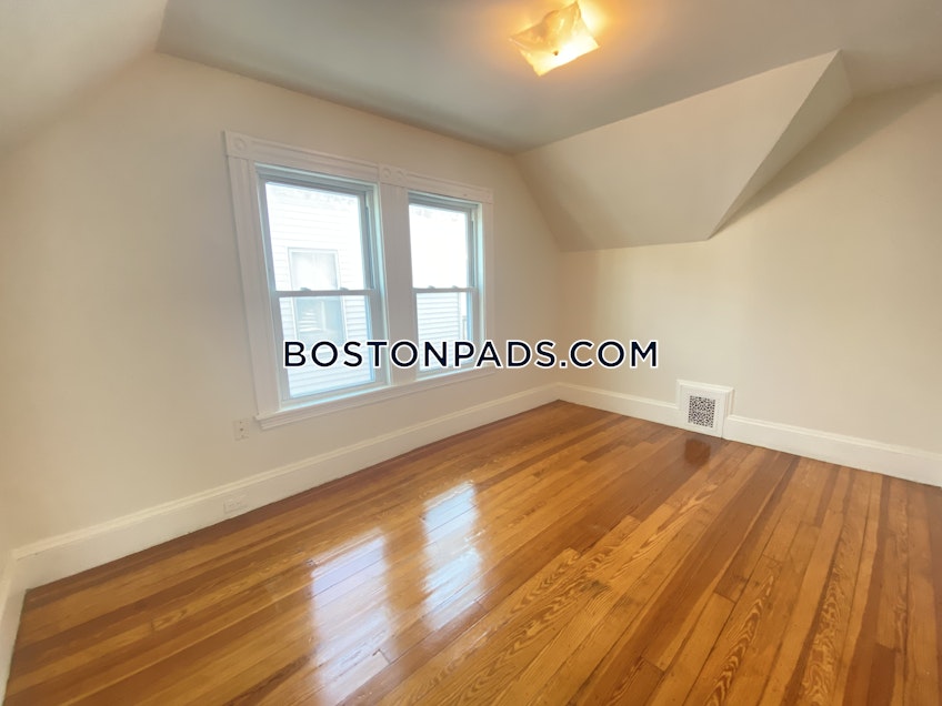 Boston - $2,200 /month