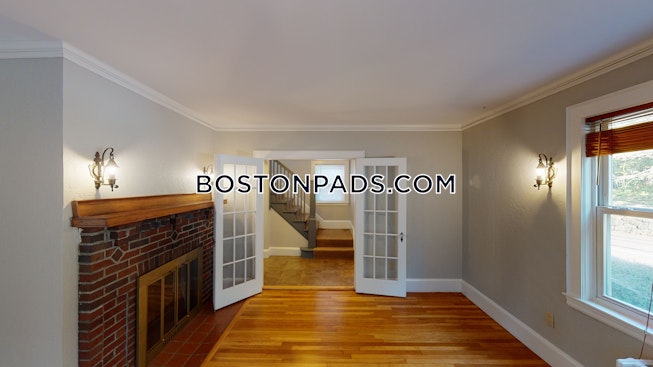 Boston - $6,600 /mo