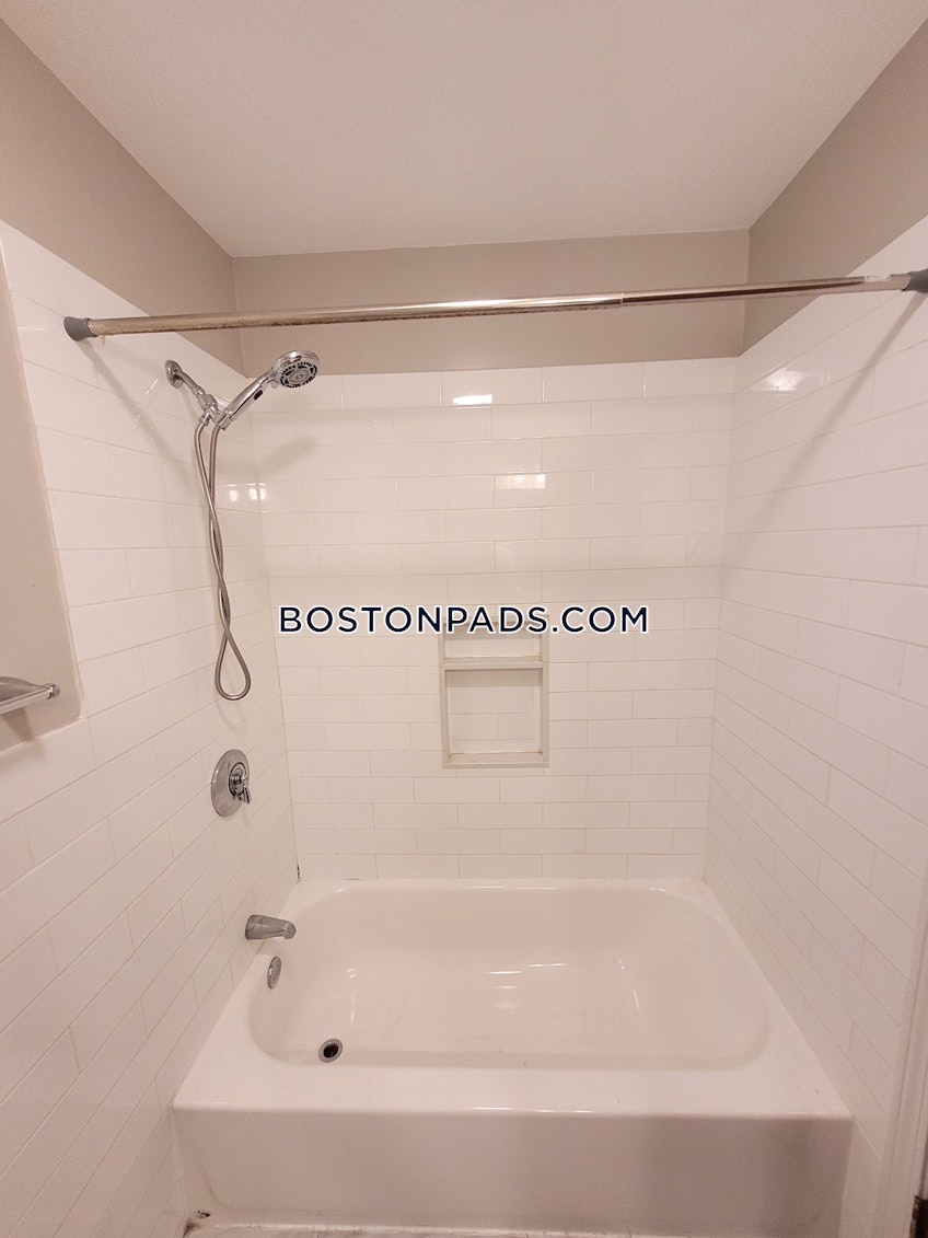 Boston - $3,250 /month