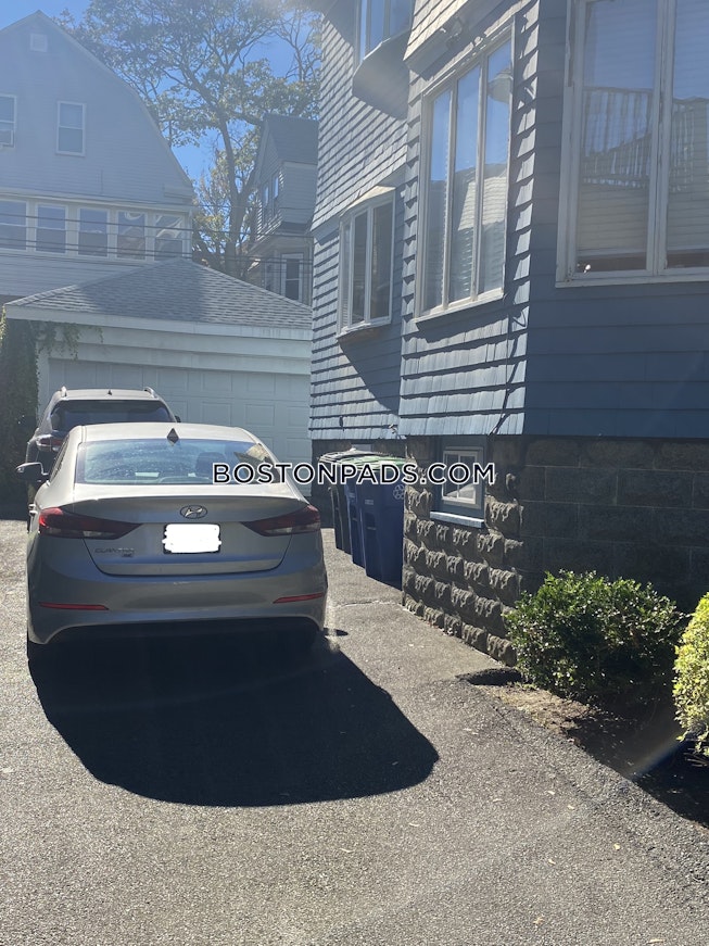 Somerville - $2,200 /mo