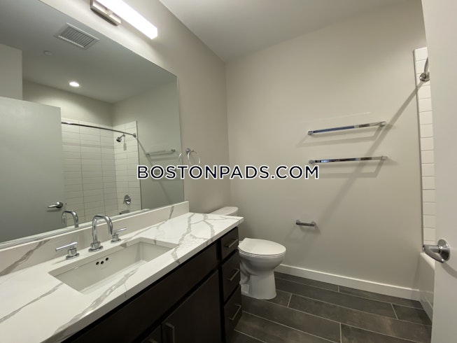 Boston - $3,425 /mo